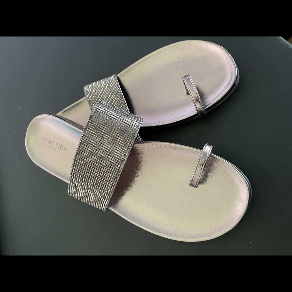 Kenneth Cole Reaction sandals